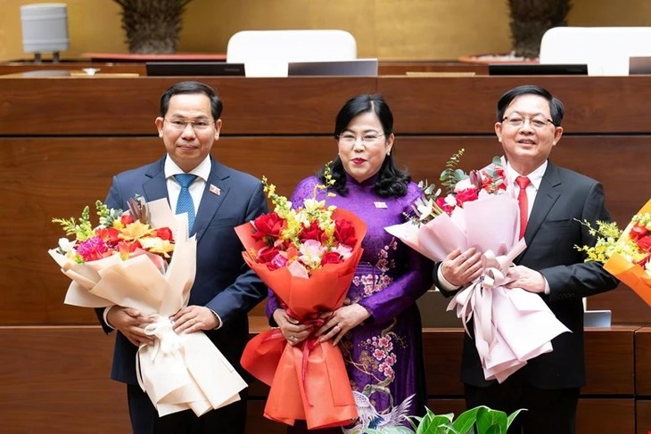 Quốc hội bầu chức vụ mới với ông Lê Quang Mạnh, ông Nguyễn Hữu Đông, bà Nguyễn Thanh Hải