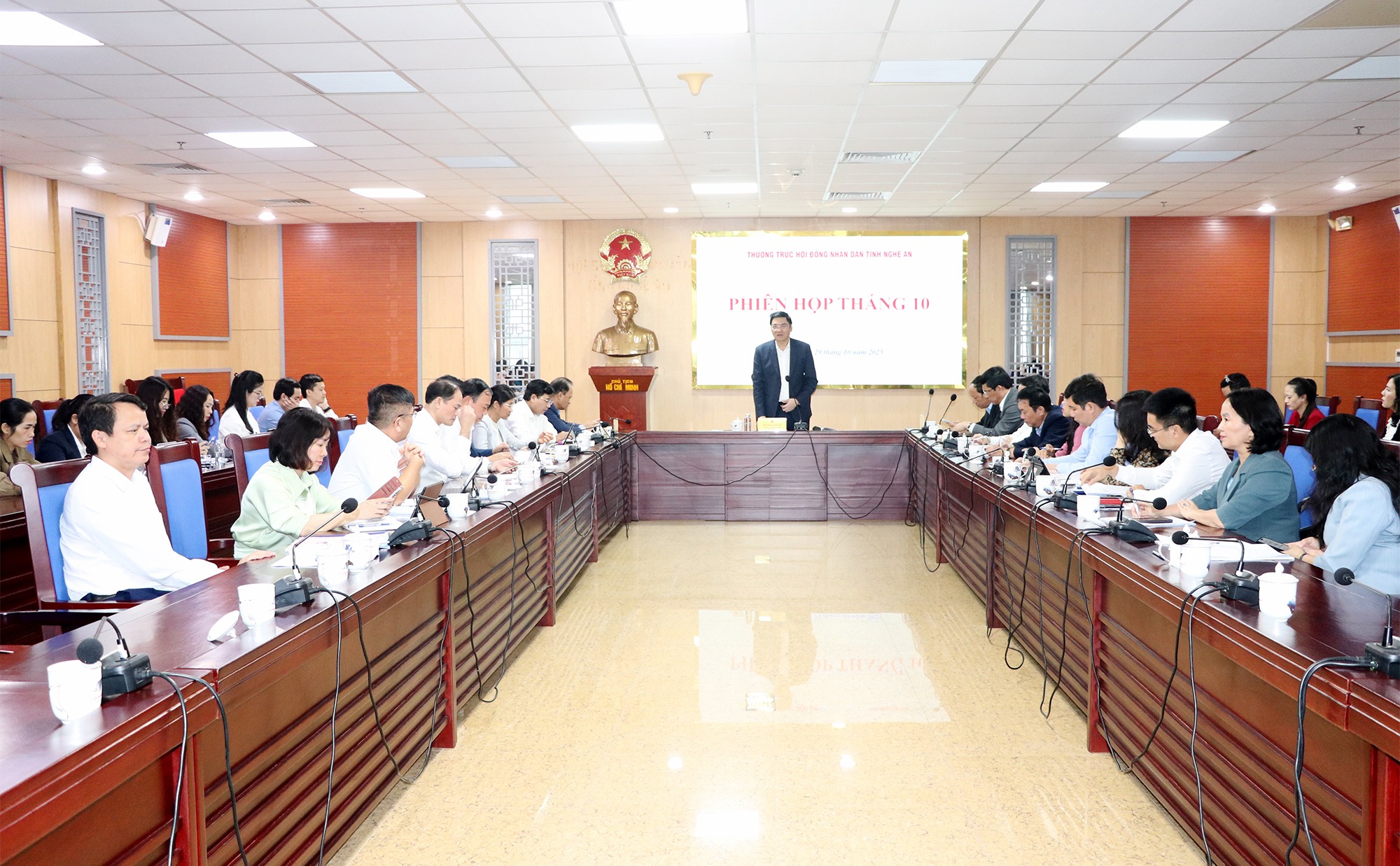 Thường trực HĐND tỉnh họp phiên thường kỳ tháng 10/2025