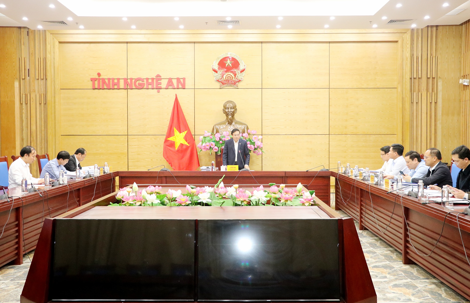 Ban Thường vụ Đảng ủy UBND tỉnh họp cho ý kiến vào các nội dung thuộc thẩm quyền