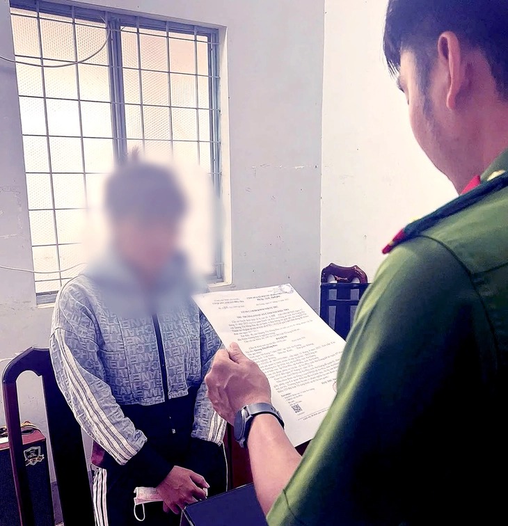 Khởi tố nữ 9X dụ người đàn ông U70 đi nhà nghỉ rồi chiếm đoạt tài sản