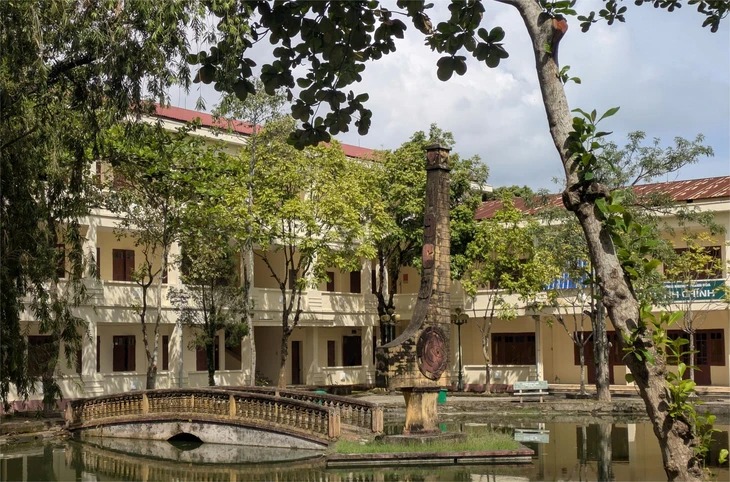 Nam sinh bị đánh trọng thương ở trường đã tử vong