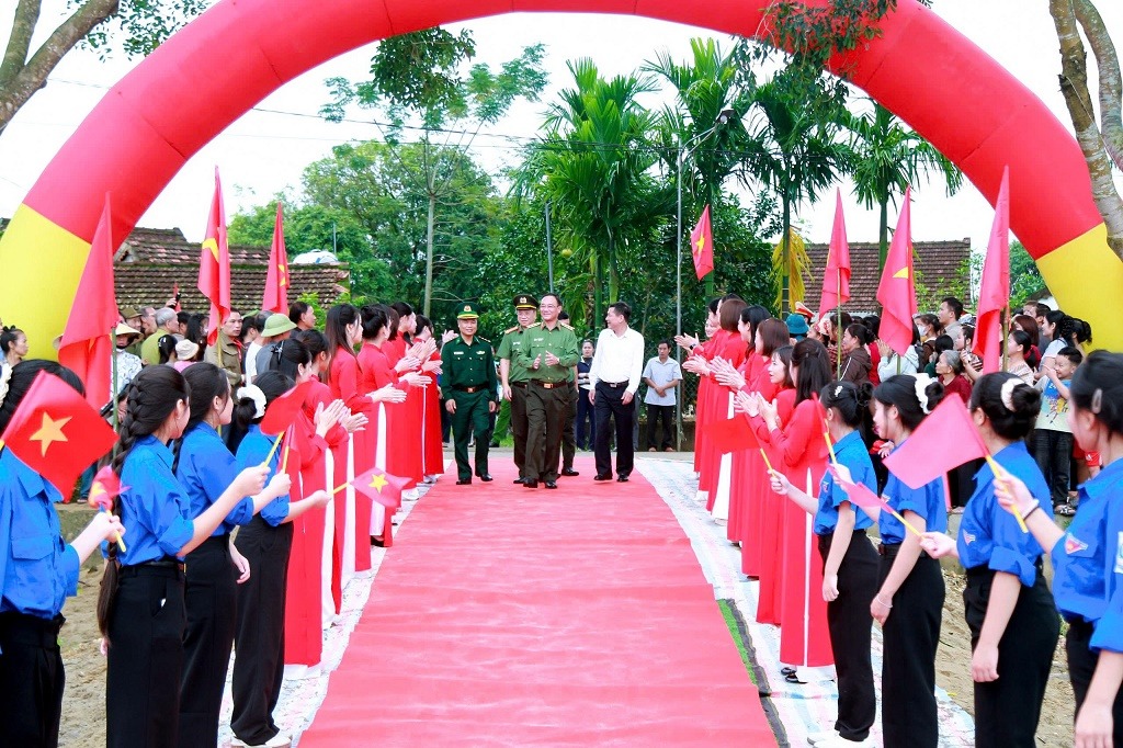 Thượng tướng Phạm Thế Tùng, Thứ trưởng Bộ Công an dự lễ khởi công xây dựng trường phổ thông liên cấp