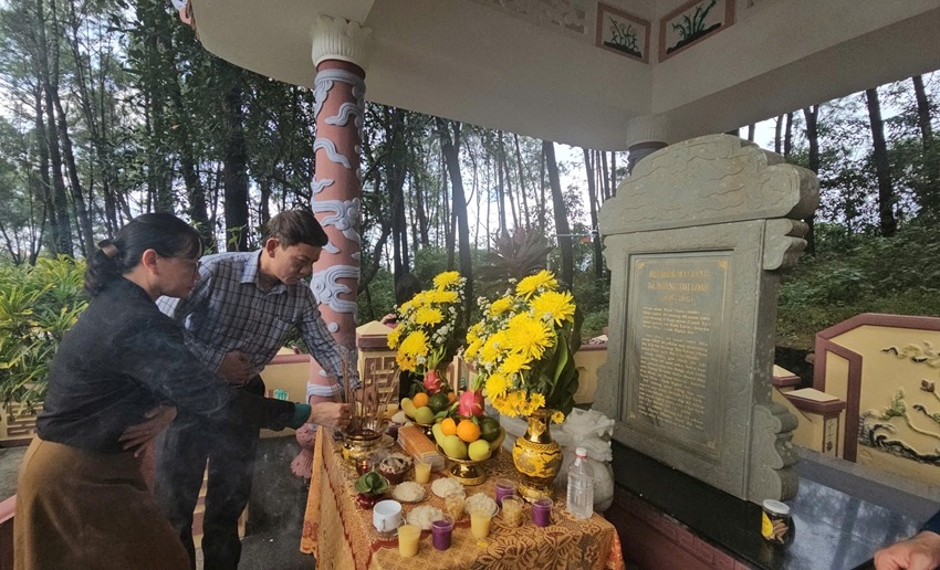 Khánh thành công trình tu bổ, tôn tạo di tích lịch sử địa điểm mai táng thân mẫu Bác Hồ