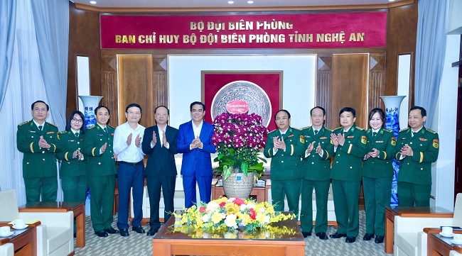 Chủ tịch UBND tỉnh Võ Trọng Hải thăm, chúc mừng Ban Chỉ huy Bộ đội Biên phòng tỉnh nhân ngày thành lập Quân đội Nhân dân Việt Nam