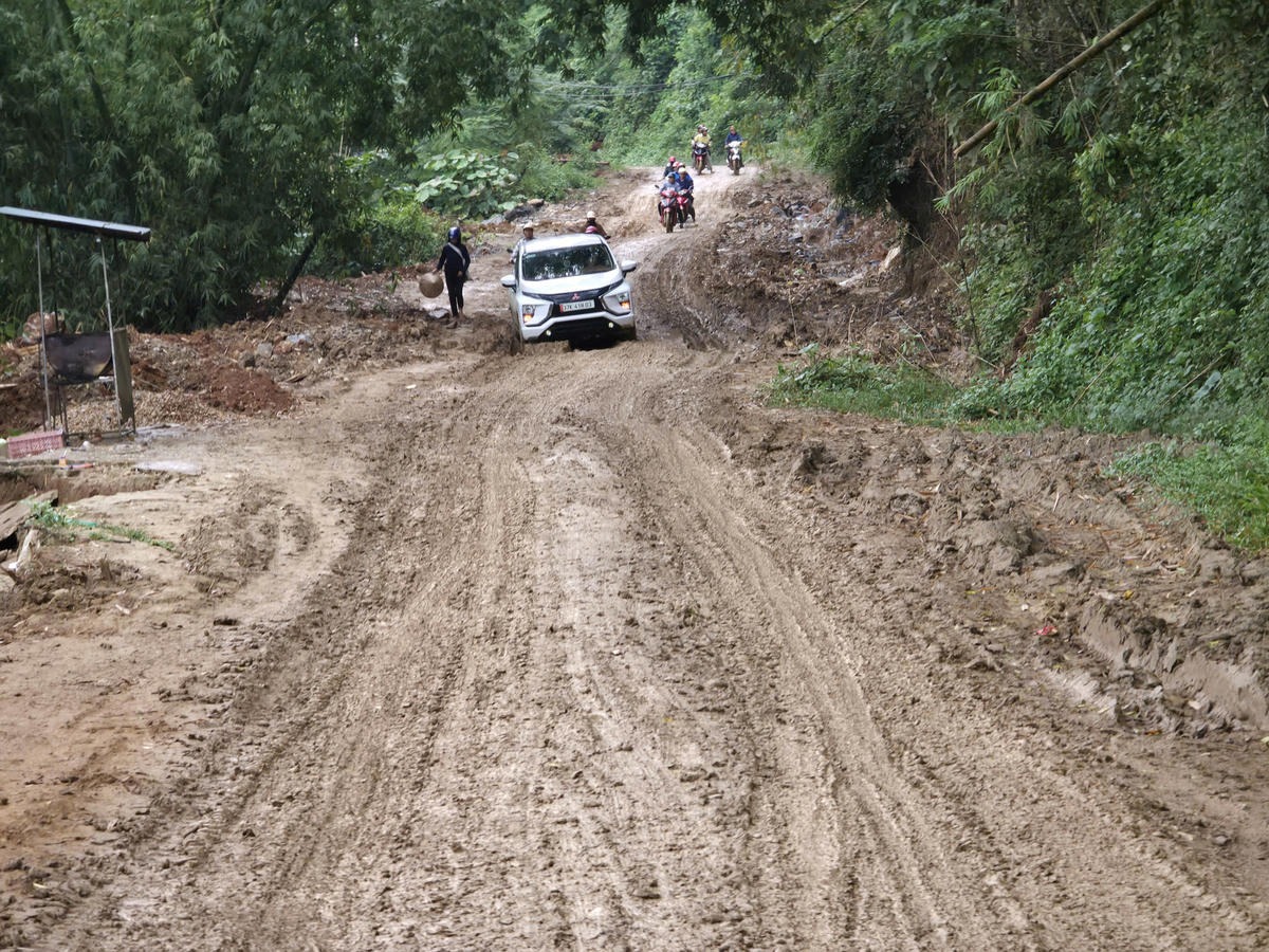 Gần 20 năm tuyến đường 14 km vẫn dang dở
