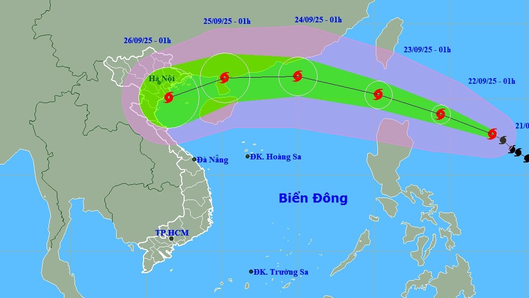 Bão RAGASA đang di chuyển theo hướng Tây Tây Bắc, có khả năng mạnh thêm