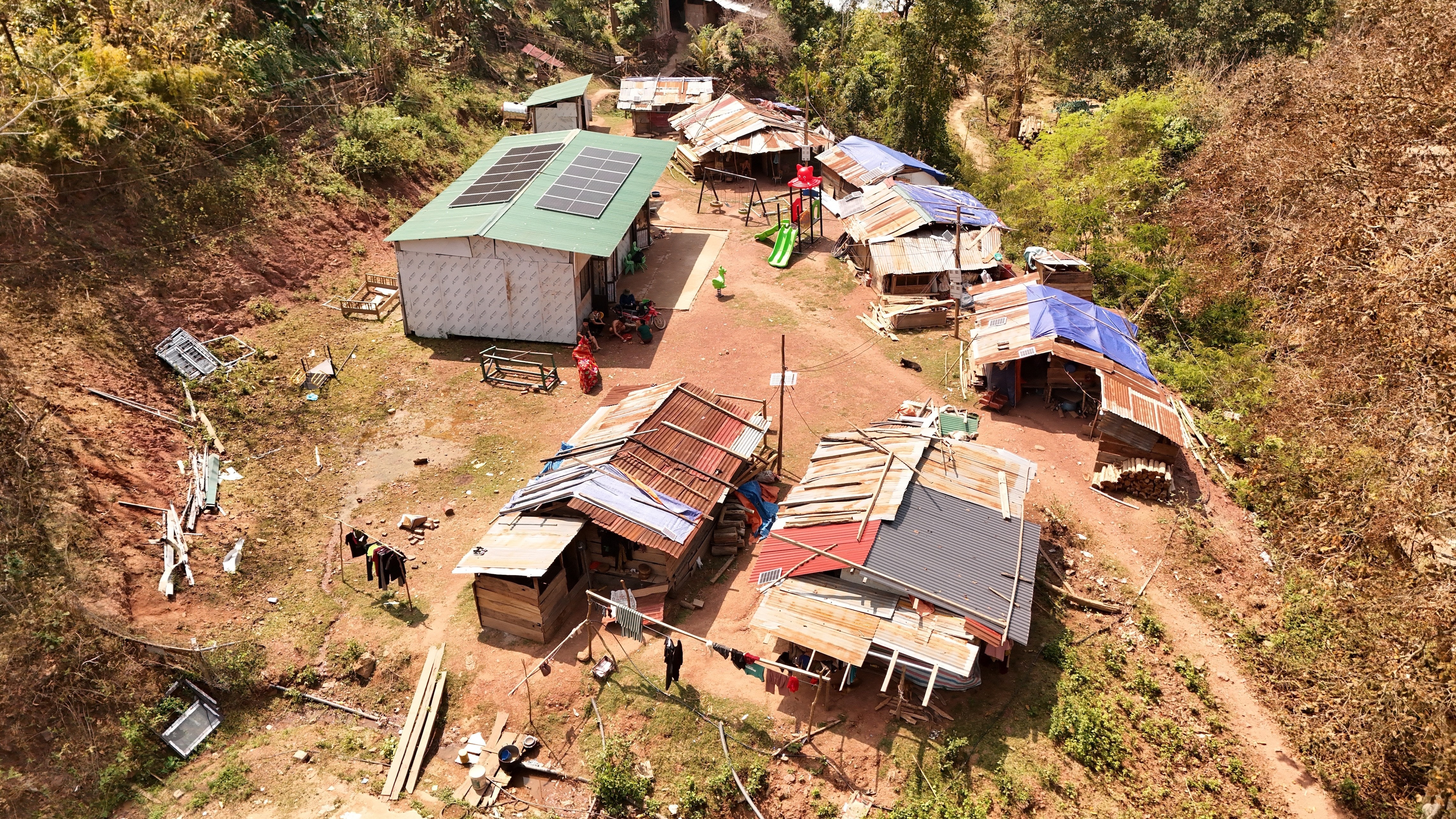 Nghệ An: Hoàn cảnh đặc biệt khó khăn của nhiều hộ dân vùng biên sau trận lũ quét lịch sử