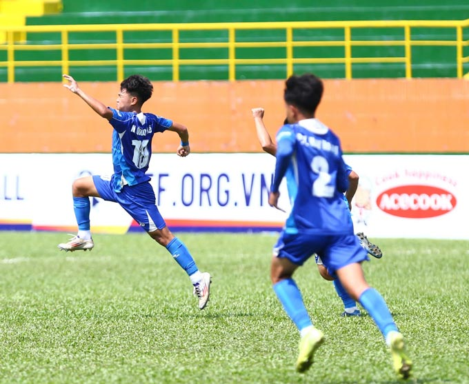 Quang Lê, chuyện tài năng nhí có ‘số phận’ như Đình Bắc