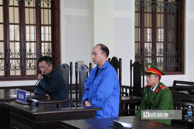 Sự cô độc của ông bố 7 con ngày hầu toà và độc chiêu giấu ma túy trong nội y