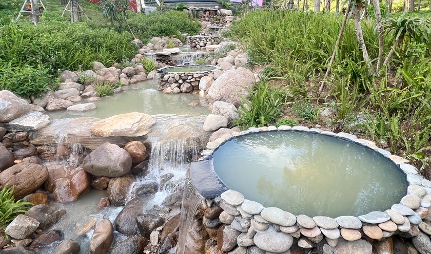 Khánh thành công trình tâm linh Thác 9 tầng trên quê hương Bác Hồ