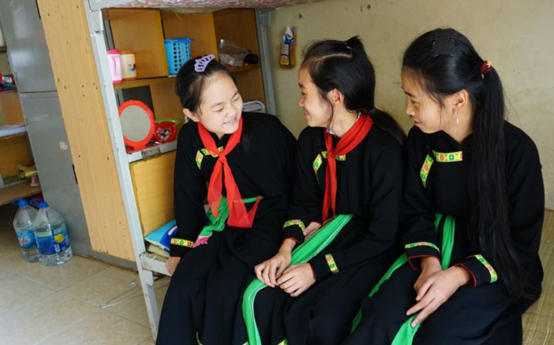 Hỗ trợ tiền ăn, gạo, đồ dùng cá nhân cho học sinh trường phổ thông nội trú