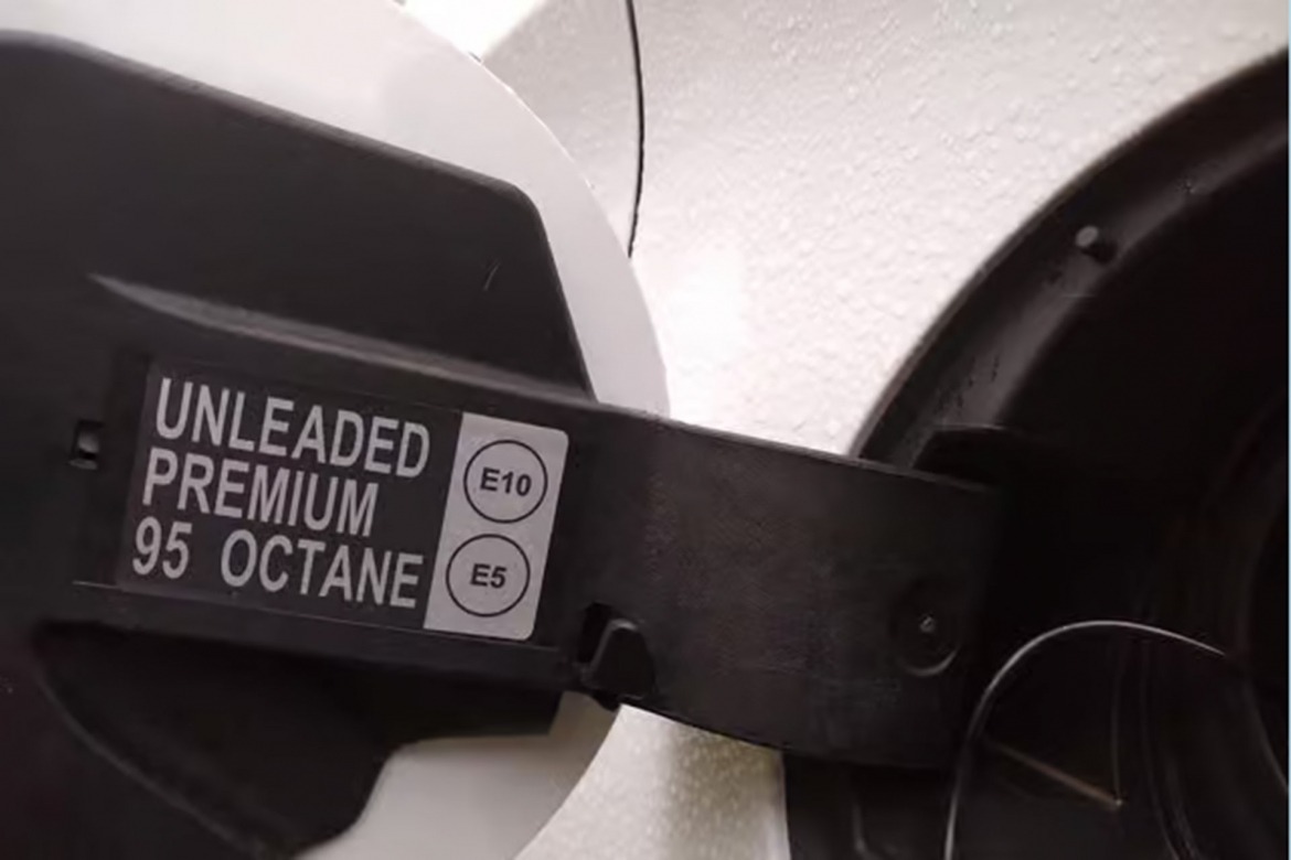 Cách đơn giản xác định xem xe của bạn có phù hợp với xăng E10 hay không