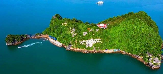 Không phải Mỹ Khê, đây mới là đại diện duy nhất của Việt Nam lọt top 100 bãi biển đẹp nhất thế giới