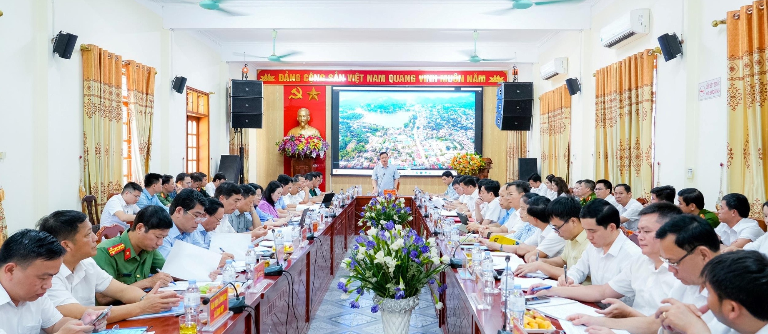 Kết luận của Thường trực Tỉnh ủy tại buổi làm việc với Ban Thường vụ Đảng ủy các xã vùng Quỳ Hợp