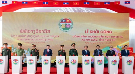 Đoàn đại biểu hai nước Việt Nam - Lào dự Lễ khởi công trường mầm non tại Nghệ An