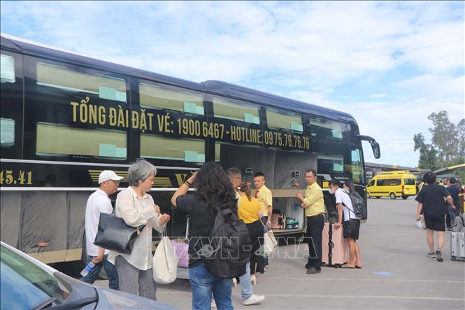 Nghệ An yêu cầu doanh nghiệp khẩn trương giảm giá cước vận tải hành khách