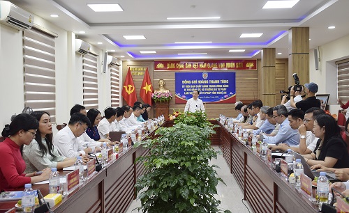 Bộ trưởng Bộ Tư pháp Hoàng Thanh Tùng làm việc với Sở Tư pháp tỉnh Nghệ An