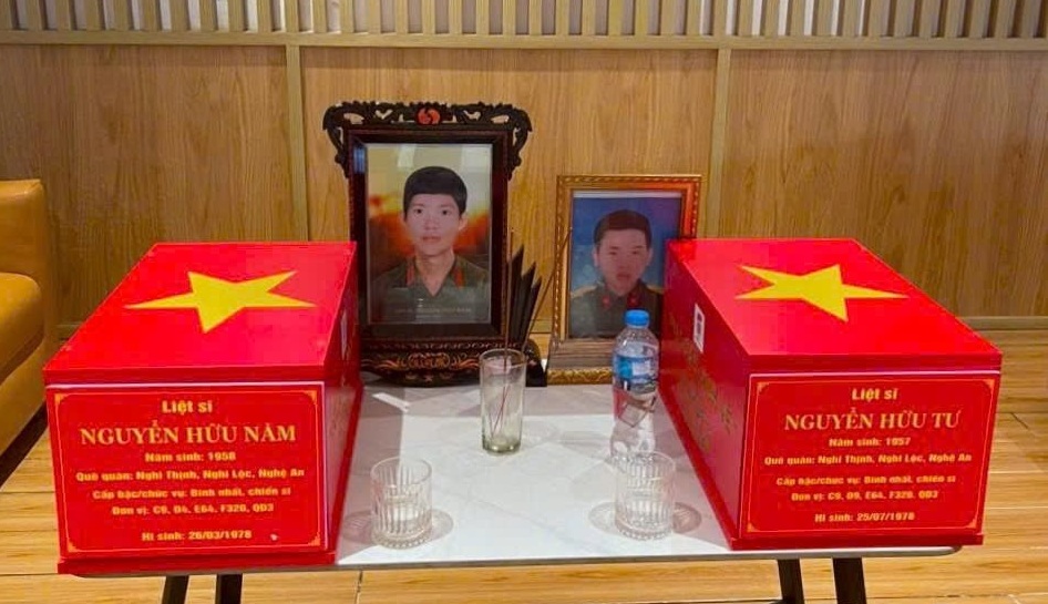 Hai anh em liệt sĩ trở về trong vòng tay quê hương