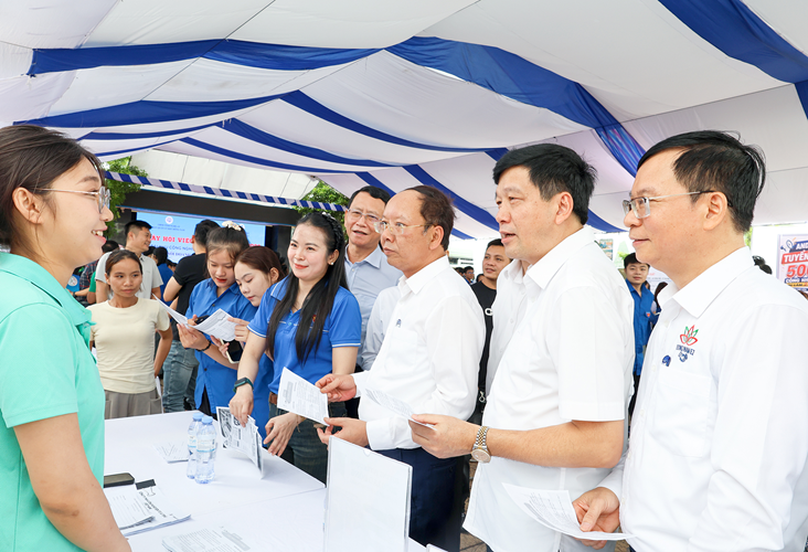Ngày hội việc làm kết nối, tuyển dụng lao động cho các doanh nghiệp trong Khu kinh tế, các Khu công nghiệp