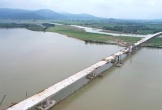 Cận cảnh cầu vượt sông hơn 1.300 tỷ đồng dài nhất cao tốc Bắc-Nam
