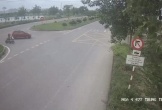 Camera vụ xe khách húc xe con ở Ninh Bình khiến một phụ nữ tử vong, cảnh tượng trong xe gây kinh hãi