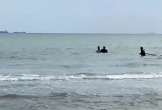 Phóng viên dũng cảm cứu người bị đuối nước