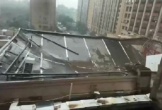 Đám cưới đang diễn ra thì mái nhà đổ sập, nhiều quan khách ngay lập tức nhập viện