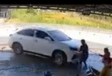 'Ôtô điên' đâm liên tiếp vào nhóm phụ nữ, một người tử vong