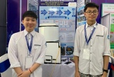Học sinh sáng chế máy lọc bụi mịn