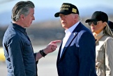 Ông Trump điều động thêm 2.000 vệ binh, đe dọa bắt thống đốc California
