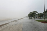 Vùng biển Nghệ An bắt đầu mưa lớn, gió to, biển động