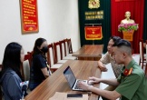 Cô gái 18 tuổi bị nhóm người lạ “bắt cóc online”, ép cởi quần áo để quay clip