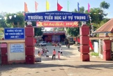 Phụ huynh phản ứng vì trường yêu cầu học sinh mặc đồng phục 