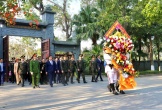 Đoàn đại biểu Đảng ủy Công an Trung ương, Bộ Công an dâng hoa, dâng hương tưởng niệm Chủ tịch Hồ Chí Minh