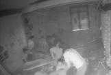 Trần thạch cao đổ sập đè trúng nhiều t.r.ẻ m.ầ.m n.o.n đang ngủ