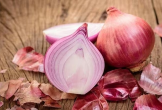 Ít ai biết: Hành tây tím lại là 'bí quyết' cho làn da sạch mụn