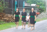 Nghệ An: Độc đáo trang phục truyền thống của đồng bào dân tộc Ơ Đu