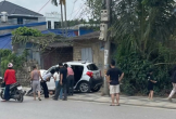 Ô tô va chạm xe máy, 3 người trong gia đình thương vong
