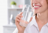 4 nguyên tắc bù nước đúng cách trong tiết trời nóng bức