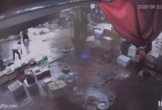 Góc camera khác ghi lại nguồn cơn người phụ nữ bị xịt nước, chảy máu mắt ở Phú Thọ