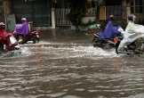 Mưa lớn kéo dài, nhiều tuyến đường ngập sâu ở Hải Phòng