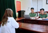 Xử phạt nữ du khách kể chuyện 