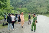 Hai người tử vong sau khi xe máy lao xuống taluy âm trên Quốc lộ 12 ở Điện Biên