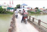 Cầu Hồng Phong xuống cấp nghiêm trọng nhưng người dân vẫn lưu thông