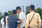 CSGT kịp thời giải cứu người phụ nữ định nhảy cầu tự vẫn