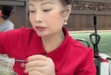Livestream, 'cô dâu 62 tuổi' Thu Sao khiến CDM ngã ngửa với nhan sắc hiện tại, chồng cũ Hoa Cương bị réo tên